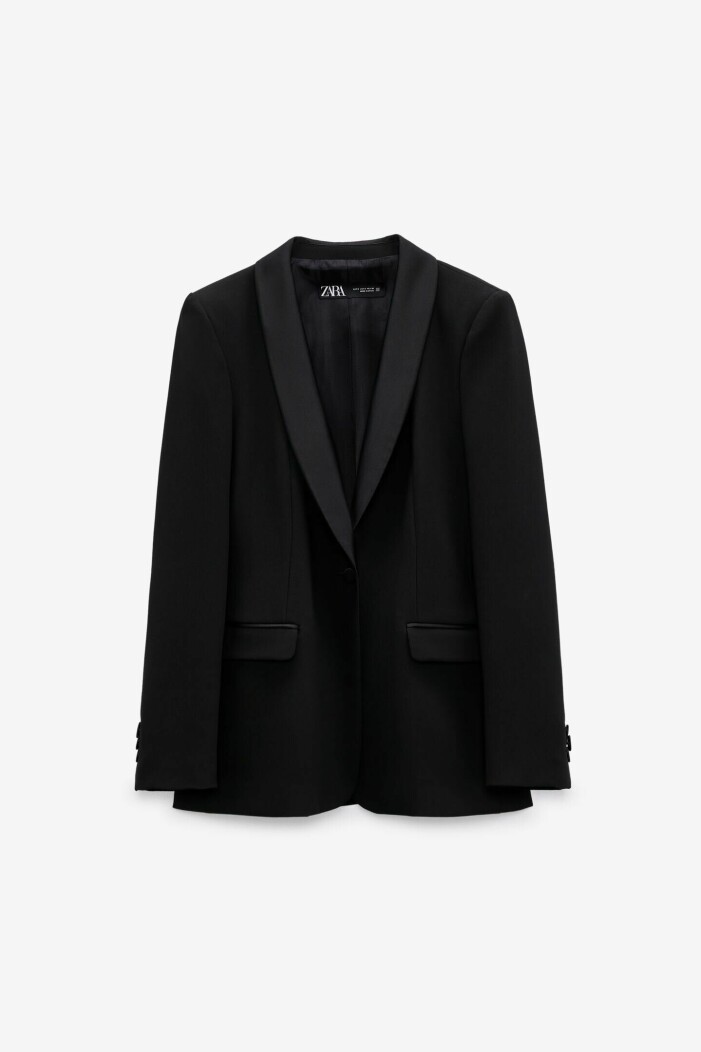 Blazer, Zara. Svart blazer eller så kallad dinner-jacket från Zara.