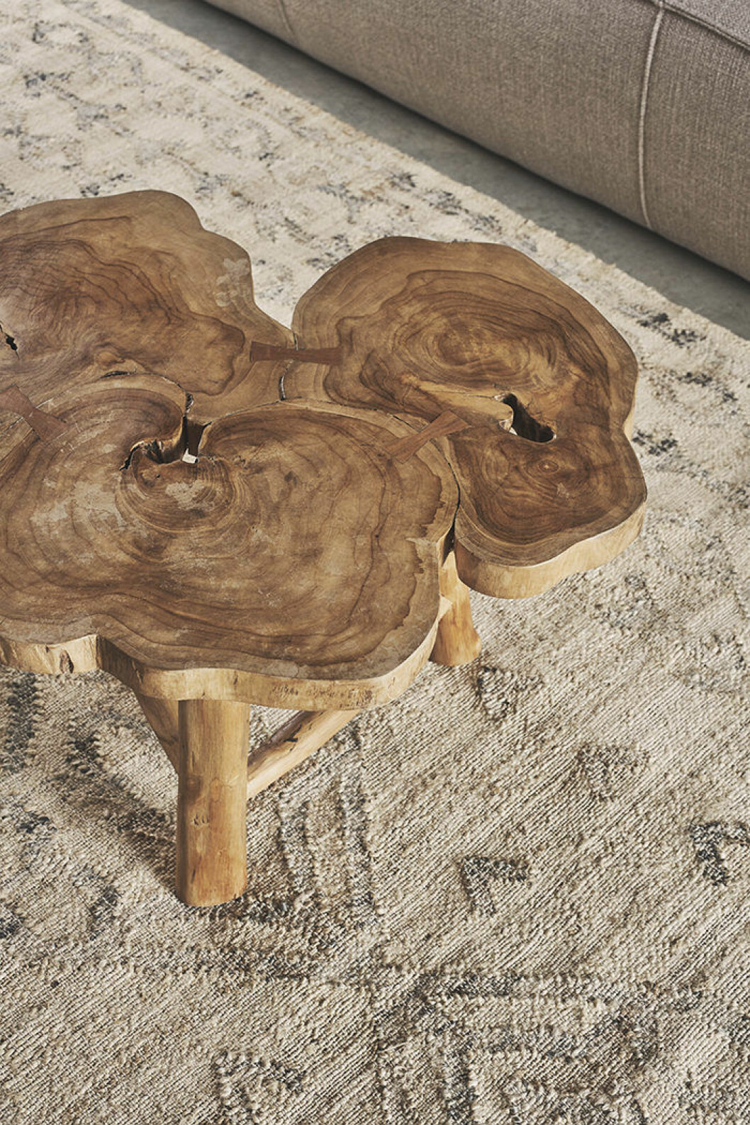 Soffbord i teak från Zara Home